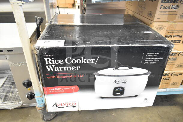 Brand new Avantco 177RCB124 electric rice cooker, 124-cup capacity, removable lid, 240V, stainless steel, non-stick interior.