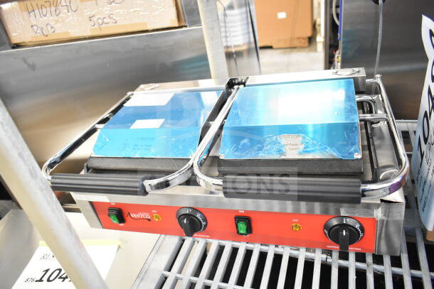 Brand new 2023 Avantco 177PG400S commercial panini sandwich grill, dual smooth plates, 19 5/8" x 9 1/8" surface, 120V.