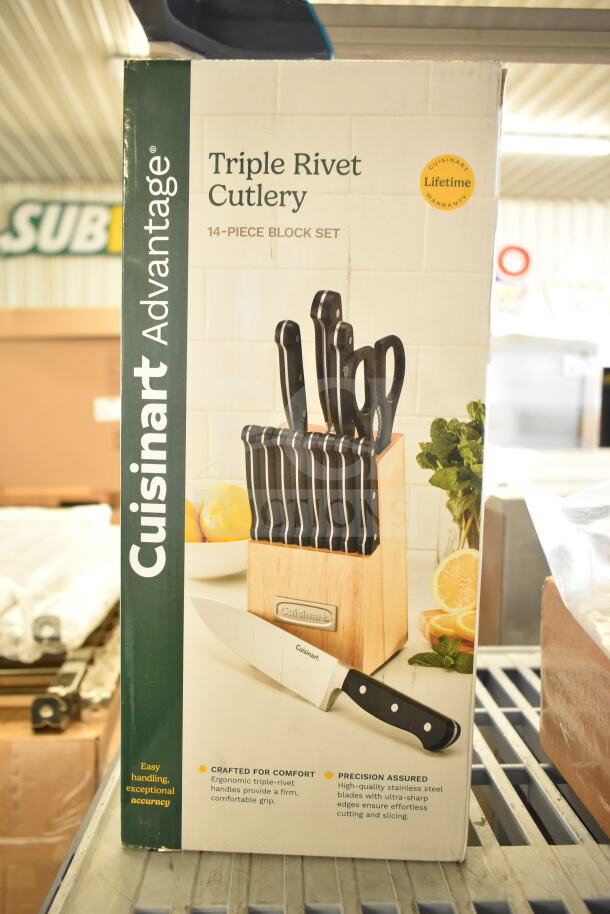Cuisinart C55TR-14PCB Advantage Cutlery 14-piece knife block set, new with scratch and dent, lifetime warranty indicated.