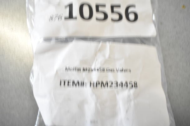 5 new scratch and dent items: Moffat M234107 element, Lincoln 370358 thermocouple, Blodgett 30006 gas valve, Moffat M234458 gas valves, Lincoln 370123 kit.