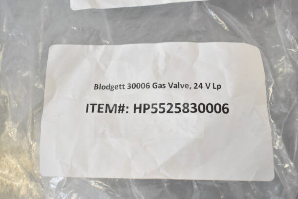 Blodgett 30006 Gas Valve, 24 V Lp in original packaging. Item#: HP5525830006. Brand new, part of a scratch and dent auction.
