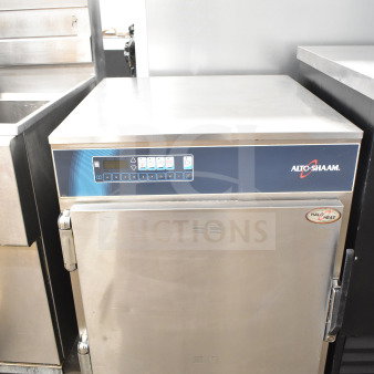 Alto Shaam 750-TH/III Halo Heat Cook N Hold Oven. Stainless steel, single door, casters, digital controls. 120V, 1 Phase.