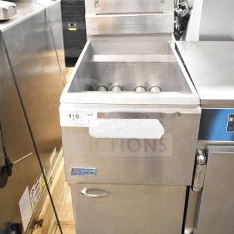 2017 Pitco Frialator 45C Commercial Floor Style Natural Gas Powered Deep Fat Fryer on Commercial Casters. 122,000 BTU.