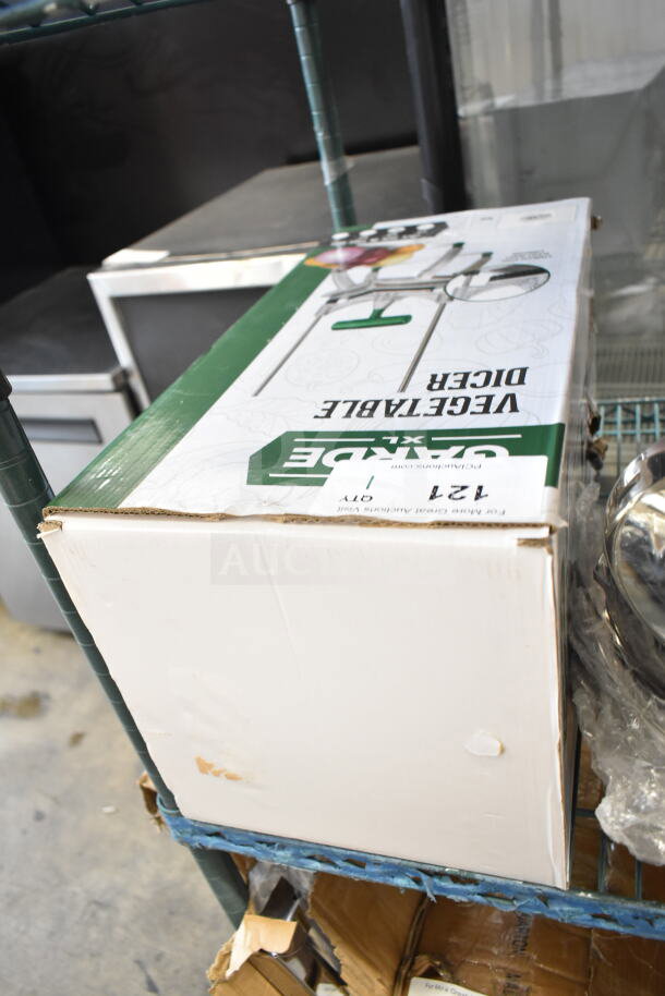 Boxed Garde 181XLDC38 heavy-duty 3/8" vegetable dicer, brand new with slight box damage, ideal for large volume use.