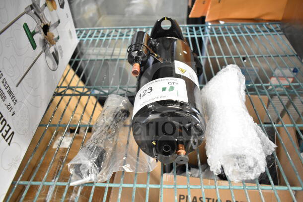 BRAND NEW SCRATCH AND DENT! Highly PSD135XW-H3EUN Motor, 115-120V, 1 Phase, in packaging with visible label indicating auction details.