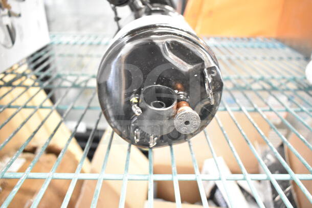 BRAND NEW SCRATCH AND DENT Highly PSD135XW-H3EUN motor, 115-120V, 1 phase, visible minor scratches, functional condition.