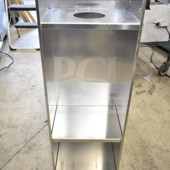 Brand new Avantco Ice Bagger, suitable for 8 lb., 10 lb., and 20 lb. bags; shows minor scratches and dents.
