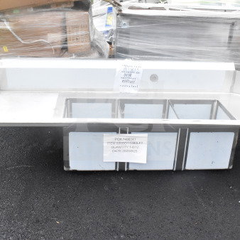 BRAND NEW Regency 7' Soiled Dish Table, 16-Gauge, 3-Compartment Sink, Left Drainboard, 16"x20"x14" Bowls, No Legs, Scratch and Dent.