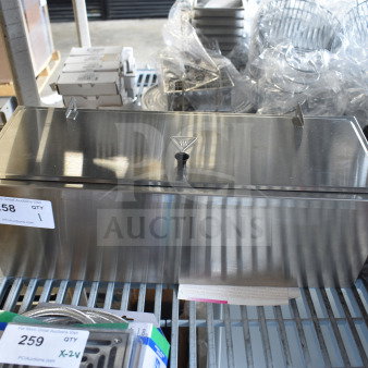 Carnival King 382CDPW3 Triple Cone Dip Warmer, 3 Qt., new scratch and dent, 120V, stainless steel finish.