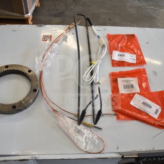 7 new scratch and dent items including a 351302170058 thermocouple and ServIt 423PGSTPILOT pilot for GST steam tables.