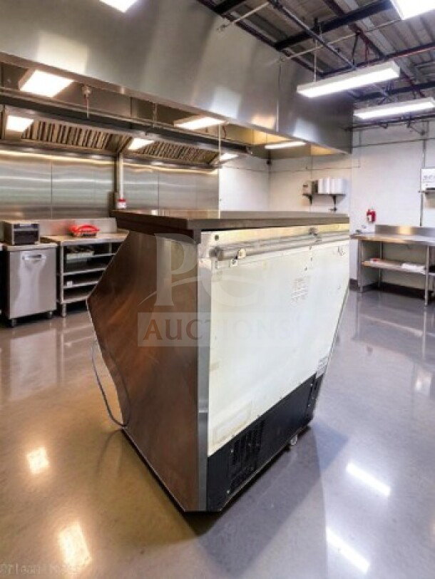 Federal RSS3SC-2B refrigerated display case, 36" open-air, elite condition, fully tested, NSF/UL listed, 120V.
