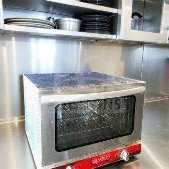 Avantco CO-14 countertop convection oven, 0.8 cu. ft., 120V, 1440W, in flawless condition, ETL listed, fully operational.