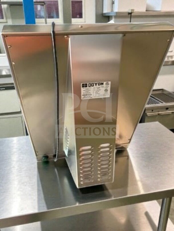 Brand new Doyon DL18DP countertop dough sheeter with double pass, 2 angled rollers, NSF/ETL listed, fully tested.