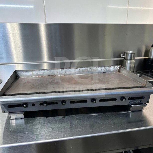 Imperial ITG-60 gas griddle, 60", 1" steel plate, thermostatic controls, natural gas, superior condition, model IMP-L-GRID-0876.