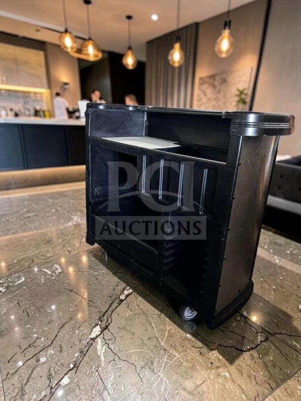 Cambro BAR540110 portable bar, 55", black, with ice bin. Top-tier condition, fully tested. Ideal for commercial use.
