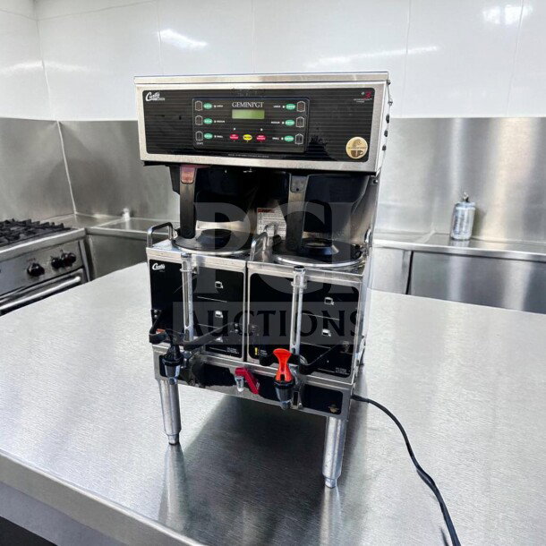 Wilbur Curtis GEMTS10A1000 G3 Gemini Twin Satellite Coffee Brewer, 1.5 gal, 220V, excellent condition, fully tested.