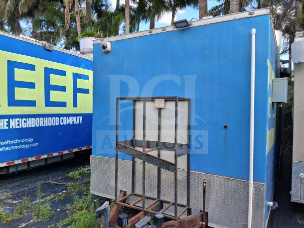 2020 Diamond Cargo 24' blue mobile kitchen, stainless steel interior, Pitco fryers, Pyro-Chem system, VIN: 53NBE2429L1076062.