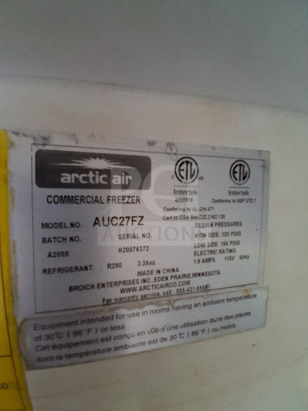 Arctic Air commercial freezer label, model AUC27FZ, batch A2008, serial H20076372, 115V, 60Hz, R290 refrigerant.