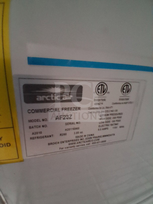 Arctic Air commercial freezer label; Model AF23Z, Serial H20116965, uses R290 refrigerant, 3.85 oz charge.