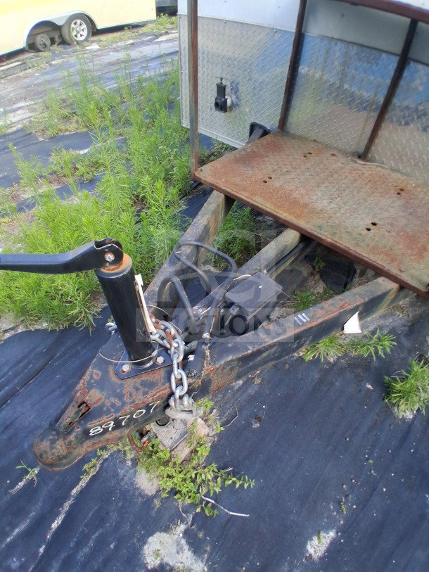 2019 Diamond Cargo 24' mobile kitchen trailer hitch, showing wear. Needs deep clean. VIN: 53NBE2424M1089707.