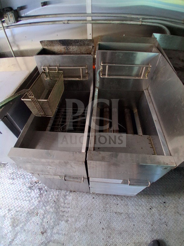 2021 Diamond Cargo 24' Mobile Kitchen, featuring double Dean deep fryers, stainless steel interior, and Pyro-Chem system.