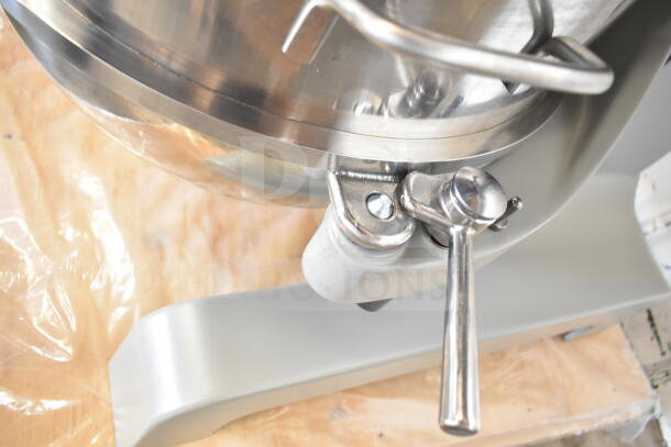 BRAND NEW 2025 Globe SP40 Commercial 40 Qt. Planetary Floor Mixer with manual bowl lift; includes bowl and attachments.