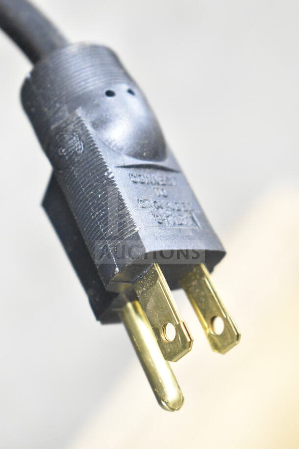 Close-up view of a three-prong electrical plug for 2025 Blodgett BLCT-10E-H commercial combi convection oven.