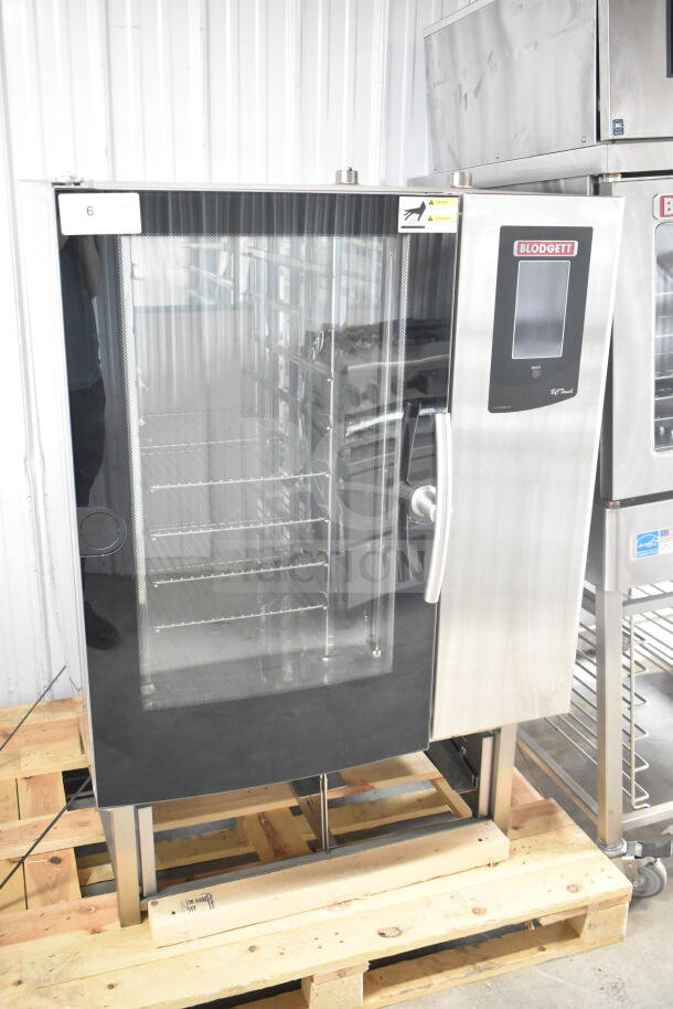 Brand new Blodgett BLCT-101/CPE 1.10 electric combi convection oven, 2019 model, 208V, 3-phase, stainless steel, in pristine condition.