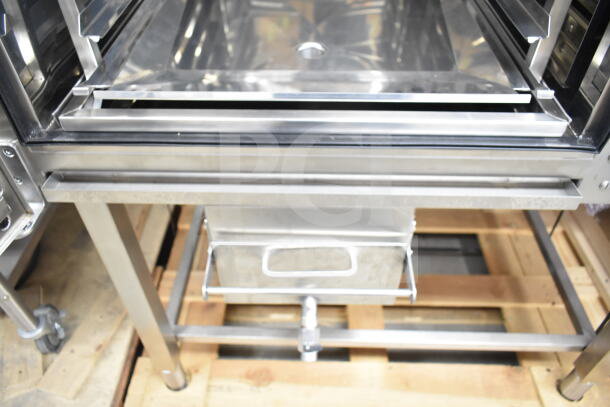 Brand new Blodgett BLCT62EFS/CPE2.06 electric combi oven, stainless steel, 208V, 3 phase, slight scratch and dent.