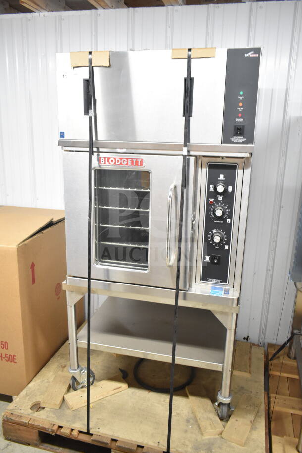 Brand new 2021 Blodgett VLH half-size convection oven on commercial casters with hood. Scratch and dent condition. 208-240V, 1 phase.