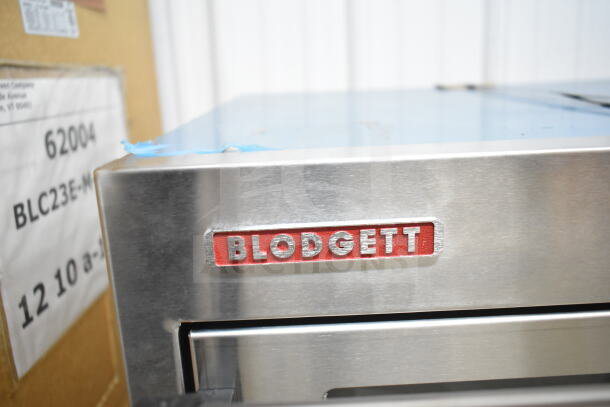 BRAND NEW Blodgett 1415 Commercial Electric Pizza Oven, single deck, 208V, 3-phase, minor scratches, Blodgett logo visible.