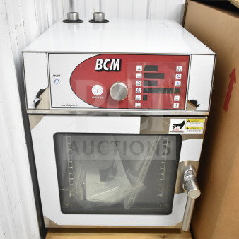 Brand new Blodgett BLCM23E commercial electric combi convection oven, scratch and dent, 208/230/240-400/415V.