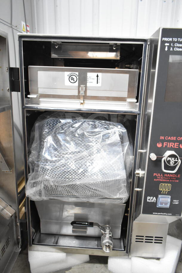 BRAND NEW 2024 Perfect Fry PFA730 ventless countertop deep fryer, 208V, 1 Phase. UL classified. Scratch and dent condition visible.