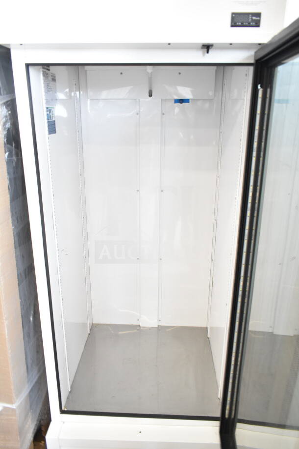 Brand new 2020 True TSCI-600R-G-PH single door cooler merchandiser, 115V, 1 phase. Scratch and dent condition.