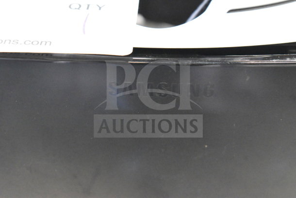 Samsung SM-R322 Gear VR Oculus in black, showing the Samsung logo. Condition appears used. No visible damage.