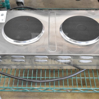 Avantco 177EB202F2BA double burner solid top stainless steel hot plate; portable, electric, 120V, gently used condition.