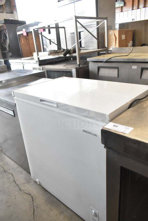 Insignia NS-CZ70WH0 chest freezer, 115 volts, 1 phase, white finish, visible dial control, good condition, auction item 92.