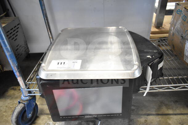 2016 Hobart HTi-7LH commercial food portioning scale. Stainless steel top, digital display, tested and working.