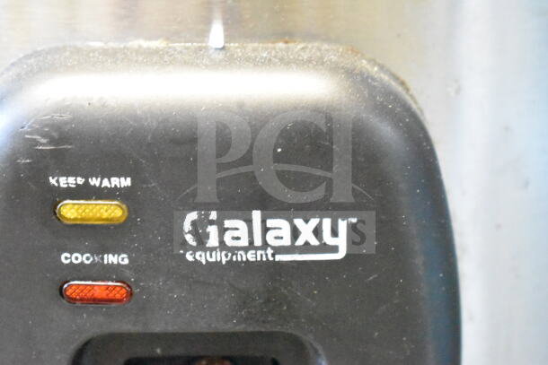 Galaxy 177RCSGB60 electric rice cooker control panel with "Keep Warm" and "Cooking" indicators.