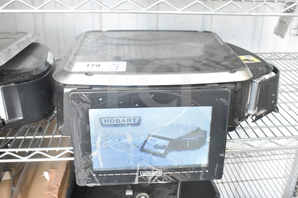 2019 Hobart HTi-LH3 commercial scale, screen damaged, tested, working, 120/208-240V, 1 phase, label visible.