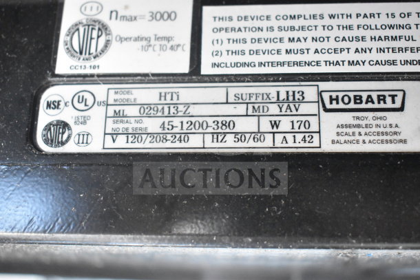 2019 Hobart HTi-LH3 Commercial Scale, tested, with screen damage. Voltage: 120/208-240. Tags show model and serial numbers.