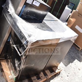 Four mini coolers, models Galanz GLR31TS1E02, Elite 453-6355, Vissani HVDR45PS, 115 volts, 1 phase, on a wooden pallet.