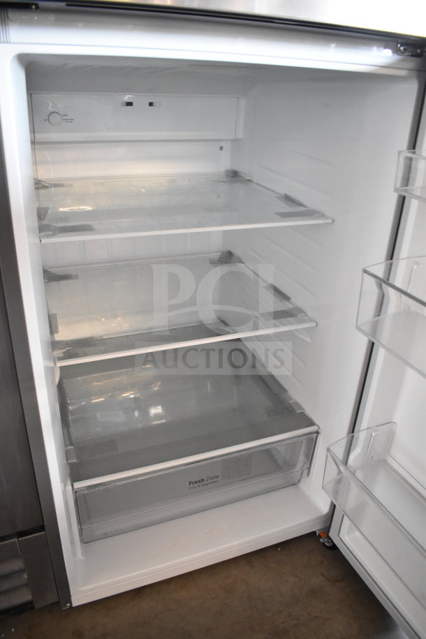 LG LT18S2100S/00 Reach In Cooler with Freezer, 115 Volts, 1 Phase, multiple shelves, Fresh Zone drawer, excellent condition.