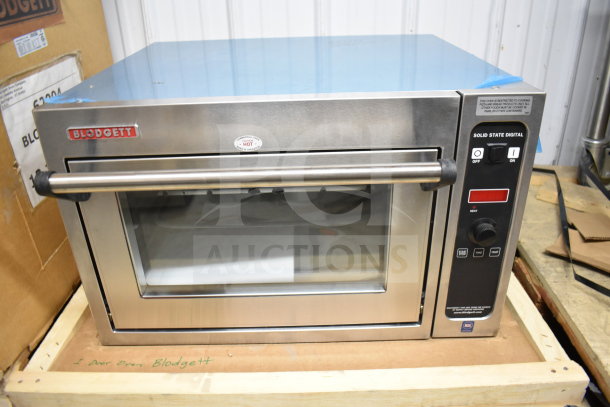 BRAND NEW Blodgett 1415 electric countertop pizza oven, 2025 model, 208V, 3 phase, minor scratches, in protective packaging.