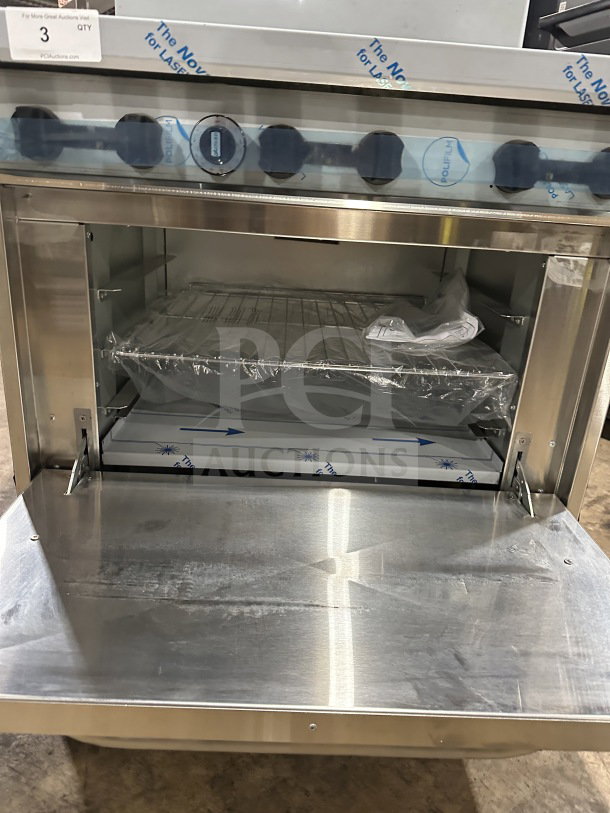 BRAND NEW Kutano 36" 6-Burner Range/Oven, Stainless Steel, Natural Gas, Model KUT-6-BR-N-36-N6, Wired Rack, On Legs.