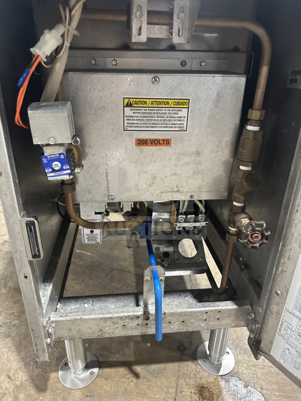 Pitco SRTE 16.5 Gal. Electric Pasta Cooker, stainless steel, digital control, model SN: E20HA030557, 208V, 1 phase, on legs.
