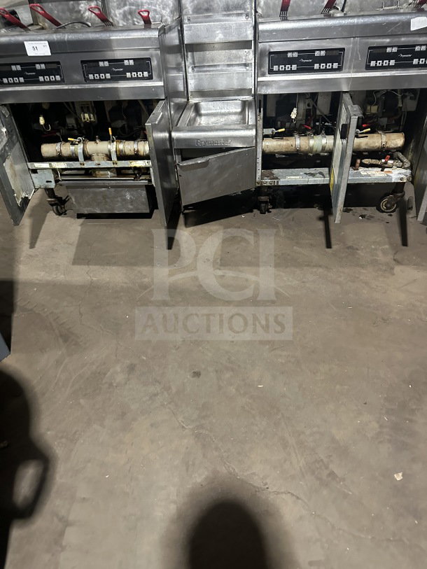 Frymaster FMPH455SC 4-bay fryer, stainless steel, digital control, center dump, oil filter, on casters, natural gas.