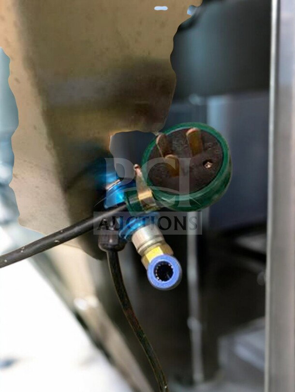 Tang Rotary Round Bottle Washer, automatic rinse, superb condition, fully tested, model TNG-L-WASH-0420.