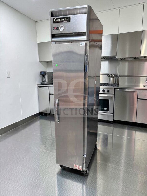 Continental 1RSE-N narrow reach-in refrigerator, stainless steel, 18", excellent condition, fully tested, 115V.