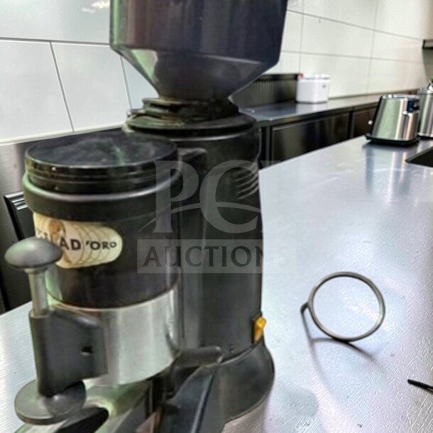OBEL Mito ATR M64 commercial coffee grinder in exceptional condition. Features Italian burrs, 120V, fully tested.